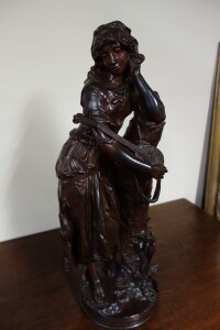 Antieke beelden kopen