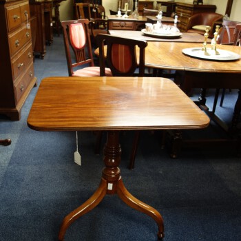 Engelse tip top tafel, DSC04352