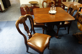Engelse stoelen, set van 4 - DSC04355.JPG