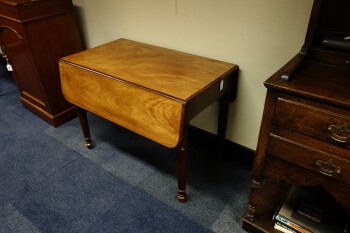 Engelse pembroketafel - DSC04392.JPG