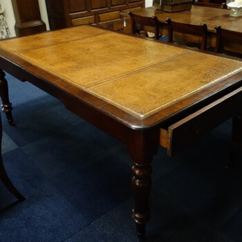 Engelse Library tafel, DSC04456