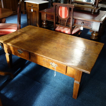 Engelse salontafel, DSC04642