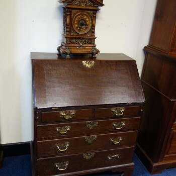 Engelse secretaire, Eiken antieke Engelse secretaire