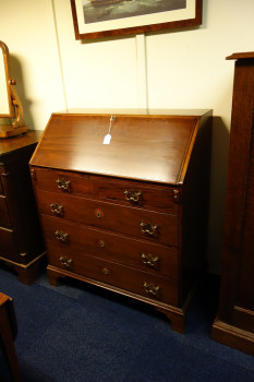 Engelse secretaire - MR-2851.JPG