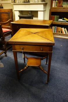 Engelse speeltafel - MR2476a.JPG