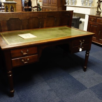 Engelse schrijftafel, MR2896
