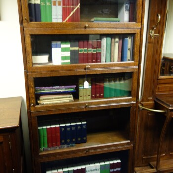 Engelse boekenkast , MR2946