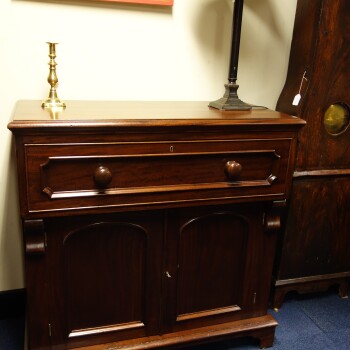 Engelse secretaire, MR3103a