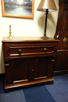 Engelse secretaire - MR3103a.JPG