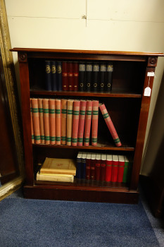 Engels open boekenkastje - MR3435.JPG