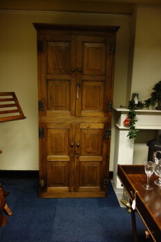 Engelse Koloniale kast - MR3727.JPG