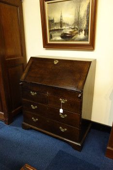 Engelse secretaire - MR3897.JPG