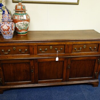 Engelse dresser, MR3976