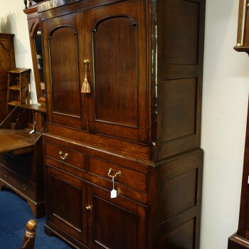 Engels cupboard on cupboard, MR4002 1