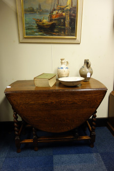 Engelse hangoor tafel - MR4007-1.JPG