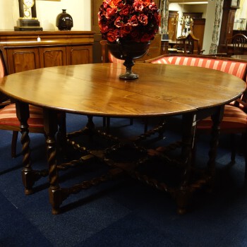 Engelse hangoor tafel met dubbele "gates", Antieke eikenhouten Engelse langoor tafel met dubbele gates