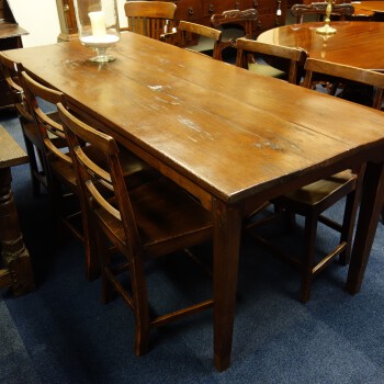 Engelse tafel, Antieke Engelse tafel notenhout