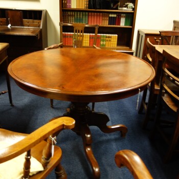 Hollandse ronde tafel, MR4054