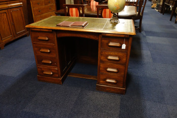 Engels bureau - MR4063-4.JPG