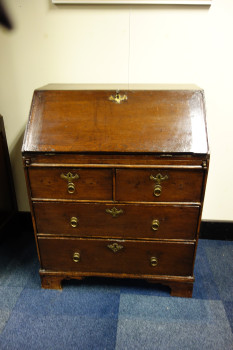 Engelse secretaire - MR4066a.JPG
