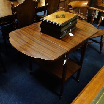 Engelse teatable, MR4103 4