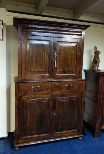 Antieke Engelse cupboard on cupboard - Antieke-Engelse-cupboard-on-cupboard.JPG